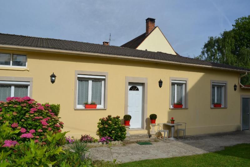 One-Bedroom House image 4