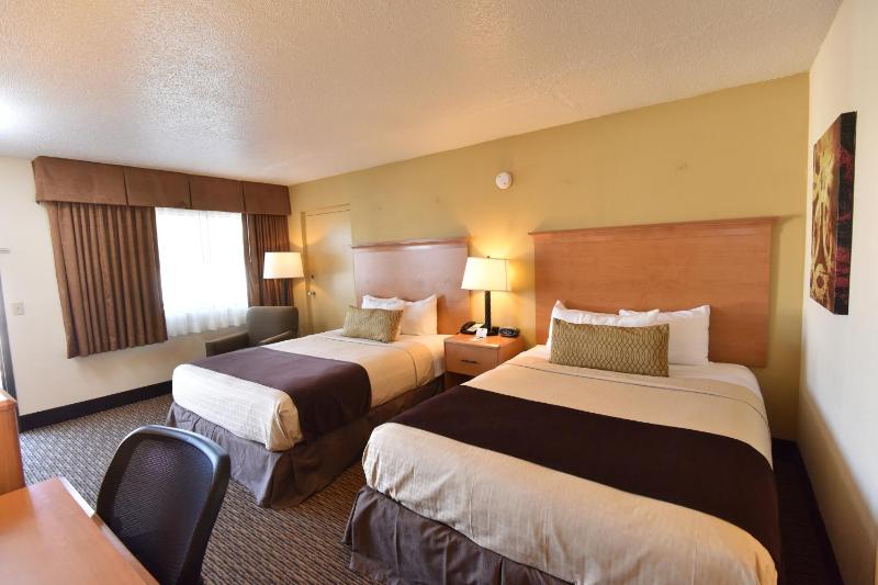 Double Room with Two Double Beds - Disability Access image 2