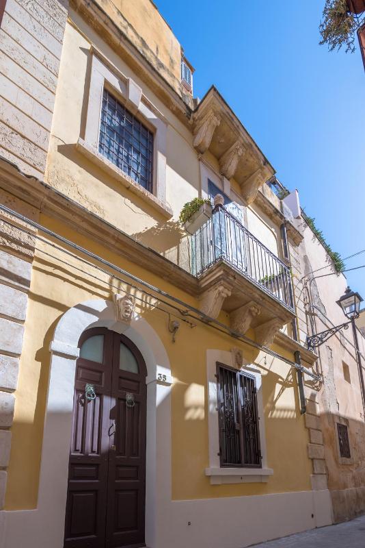 Made in Ortigia Apartments - image 3