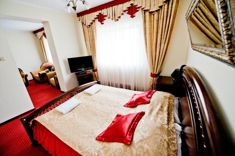 Queen Suite image 3