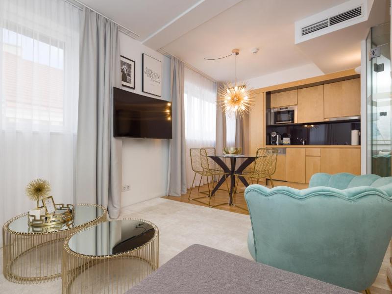 RAFAEL KAISER - Premium Apartments City Centre - Contactless Check-In - image 12