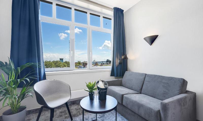 Family Room - Detached building image 4