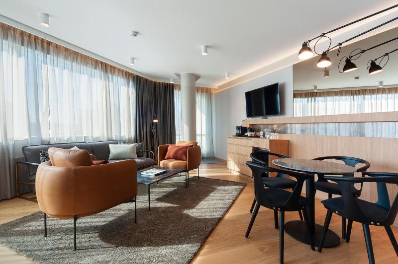 One-Bedroom King Suite with Living Area image 3