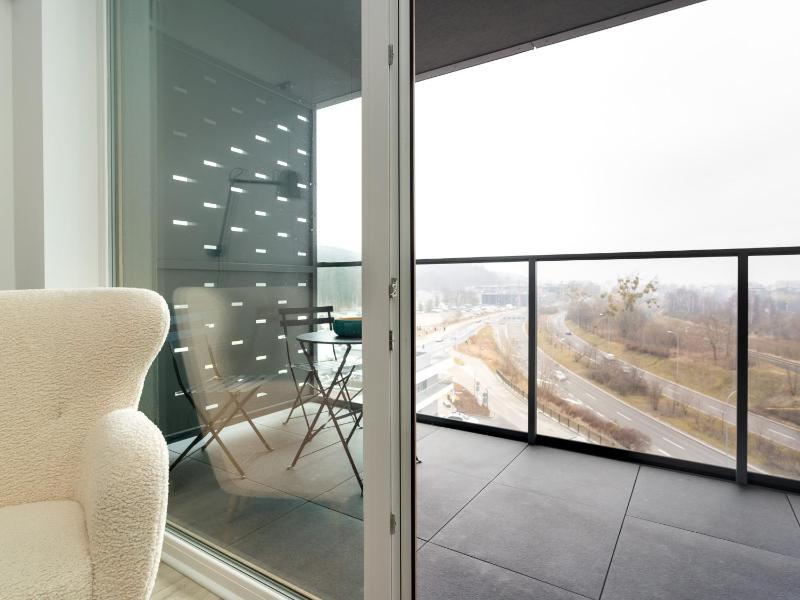 Symphony Modern Tower Apartamenty by INA - image 9