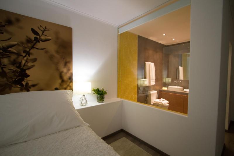 Deluxe Double Room image 4