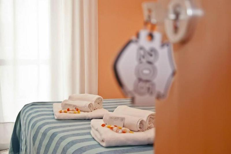 Standard Double or Twin Room image 1