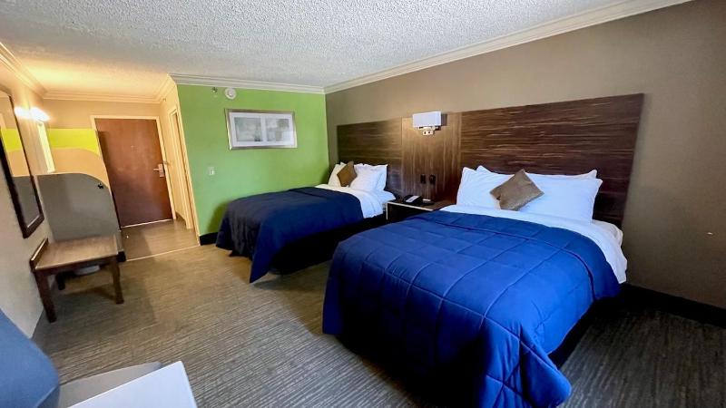 Double Room image 3