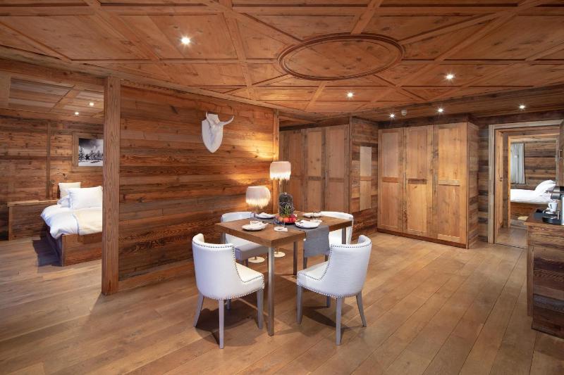 Luxury Suite (2 Adults) image 4