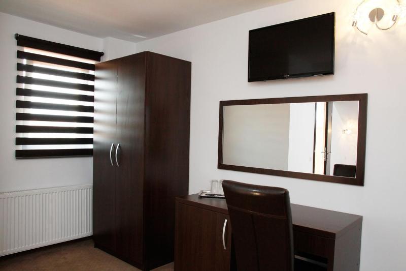 Double Room image 2