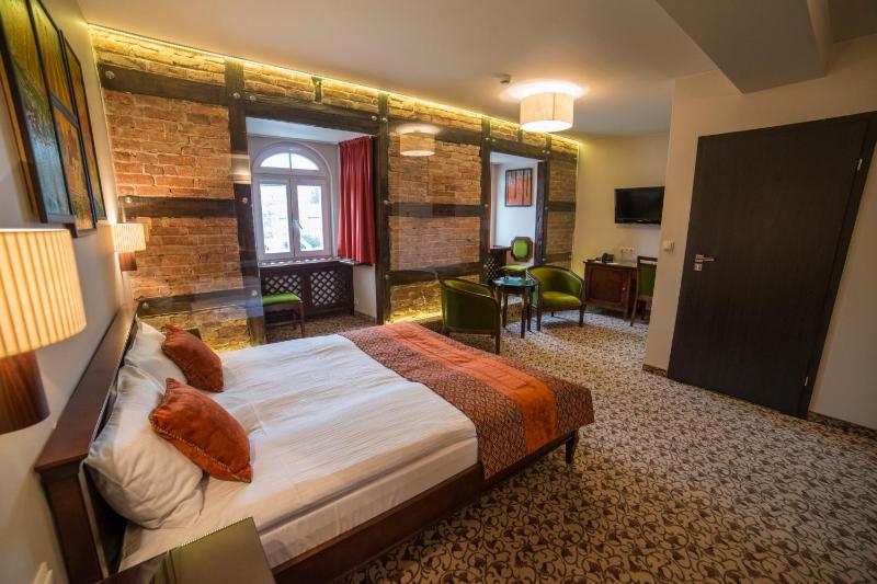 Deluxe Double Room image 4