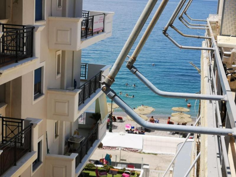 COMFORTABLE BEACHFRONT APARTMENT Images