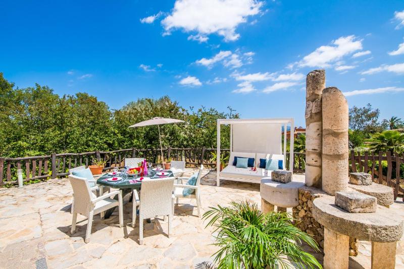 Ideal Property Mallorca - La Caseta - image 25