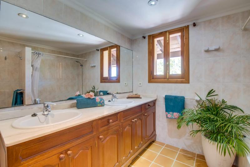 Ideal Property Mallorca - La Caseta - image 40