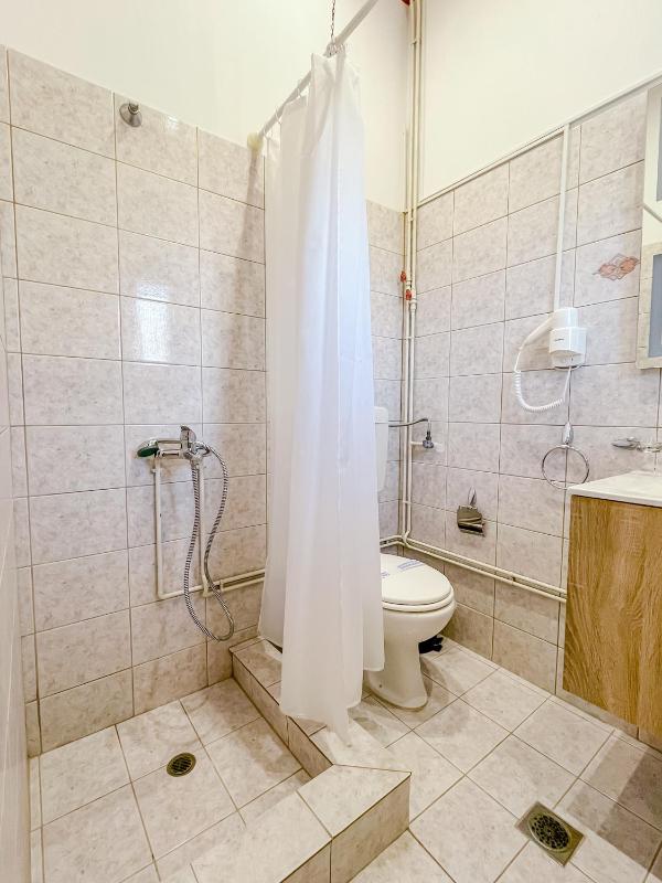 Standard Apartment image 3