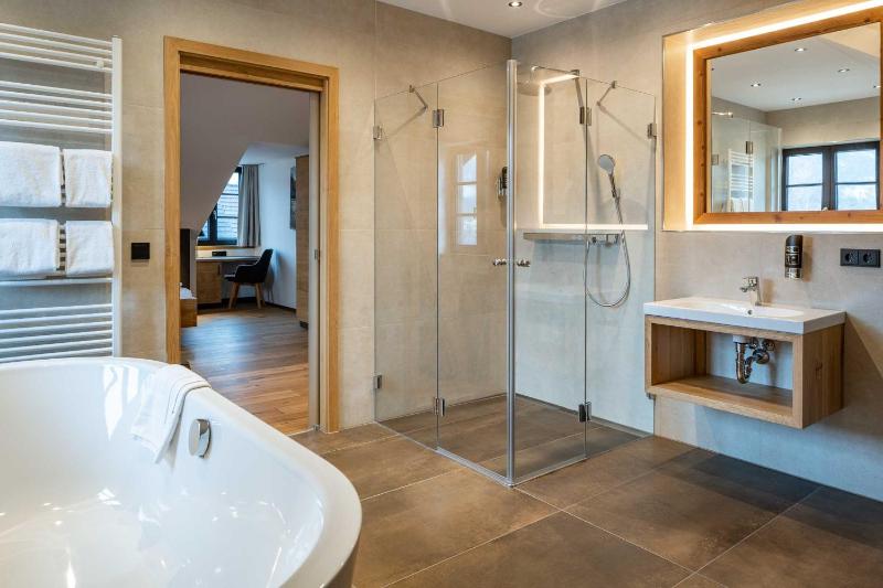 Superior Suite image 4