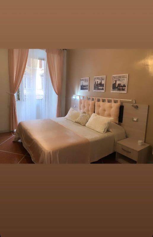 Double or Twin Room image 3