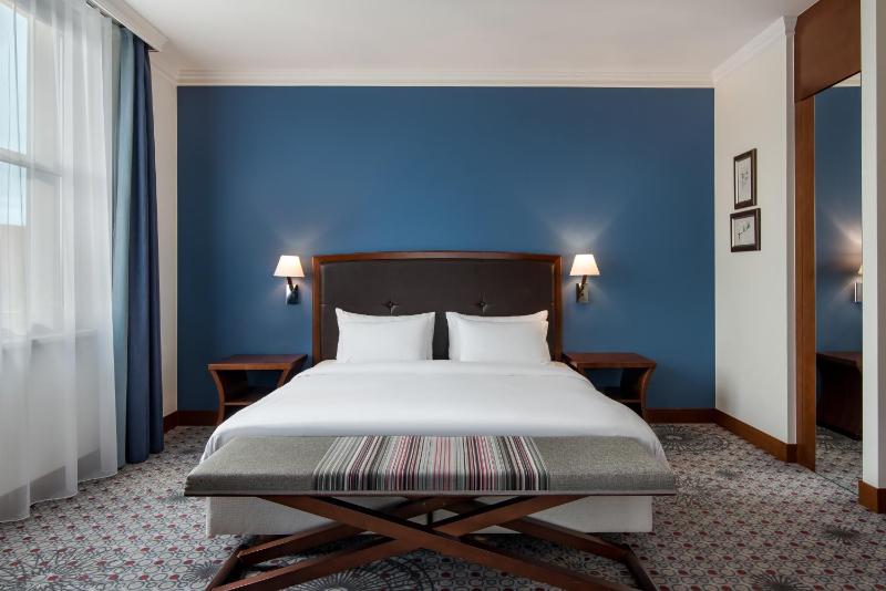 Executive Suite image 1