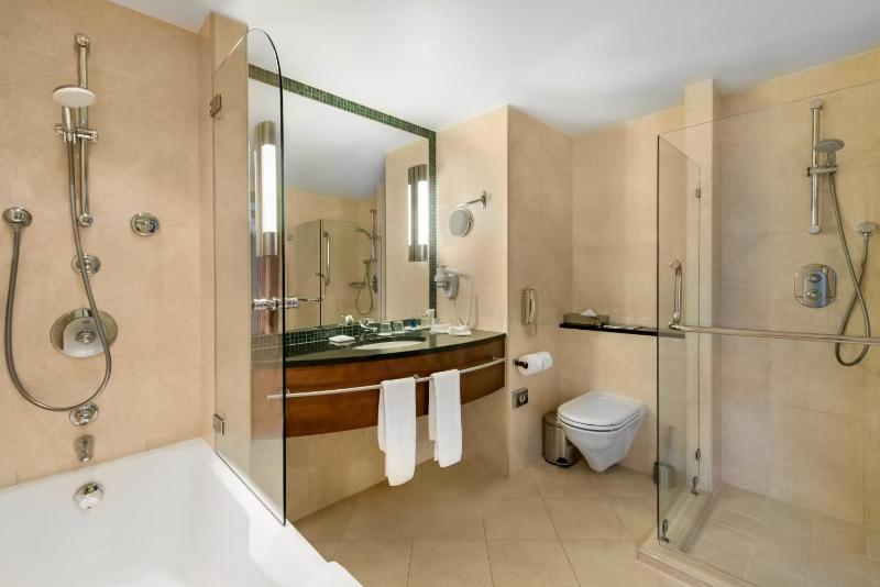Junior Suite image 3