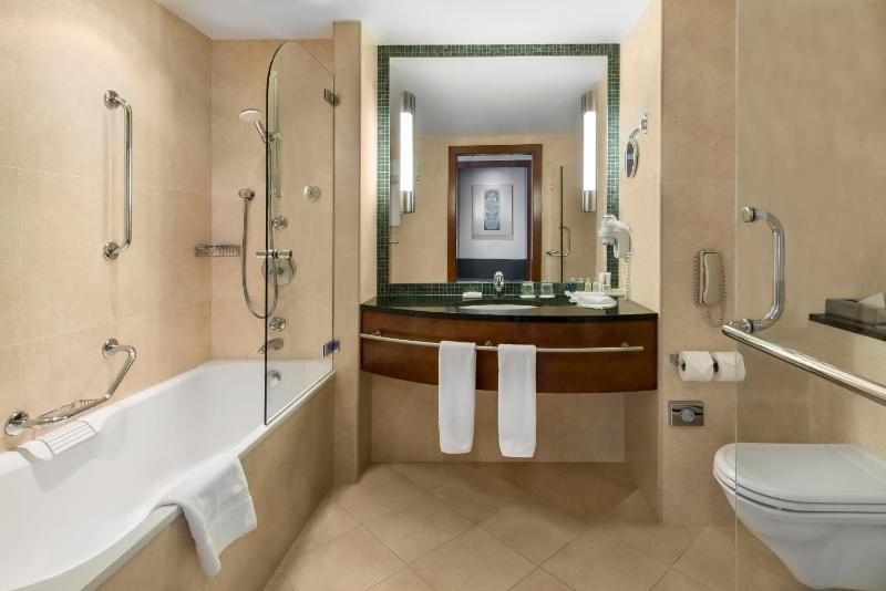 Junior Suite image 2