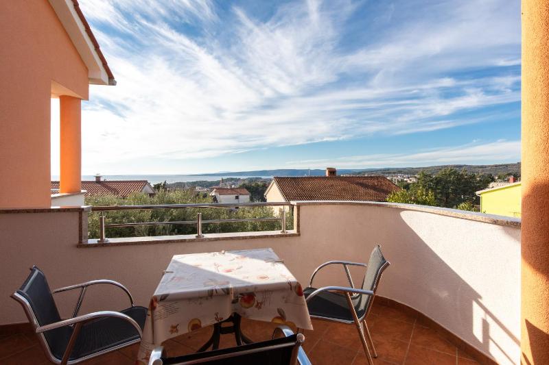 One-Bedroom Apartment image 1