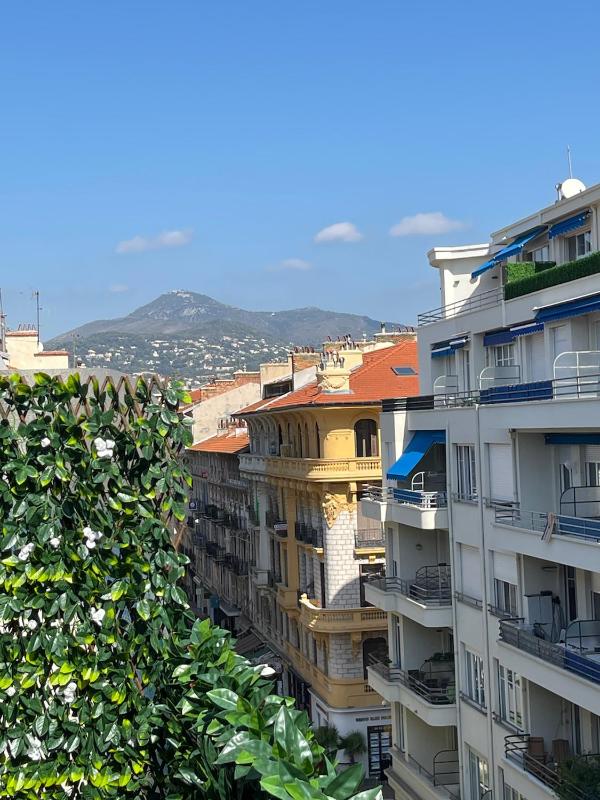 Reine Marie :Top floor Carré d'or avec accès direct à la mer - image 10