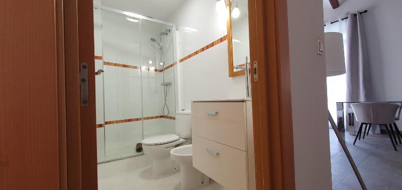 Two-Bedroom Apartment with Balcony (5 Adults) image 4