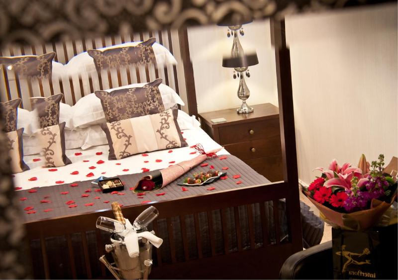 Luxury Room with Spa Bath image 1