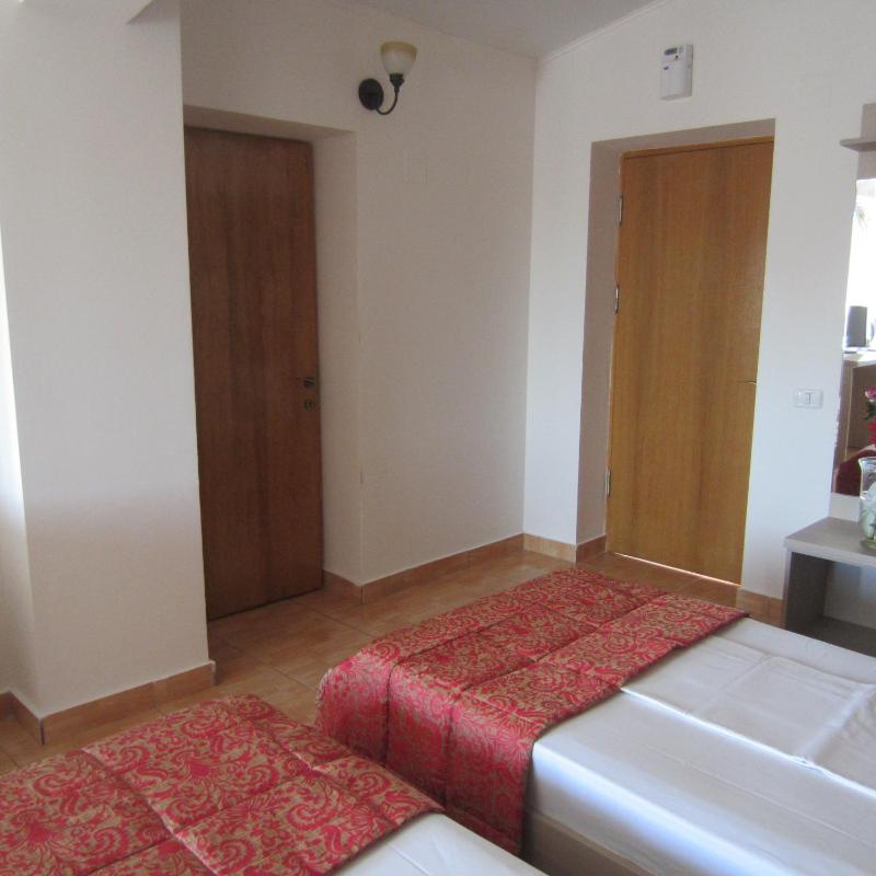 Hotel Regal - image 21