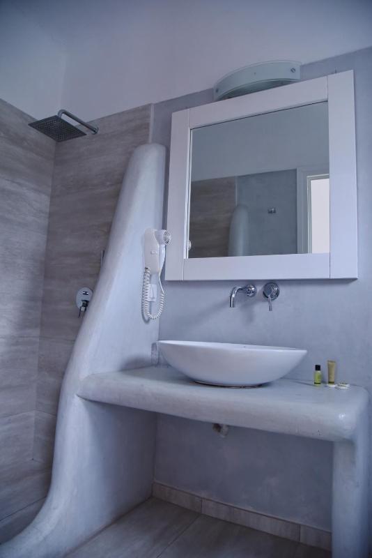Triple Room with Terrace image 4