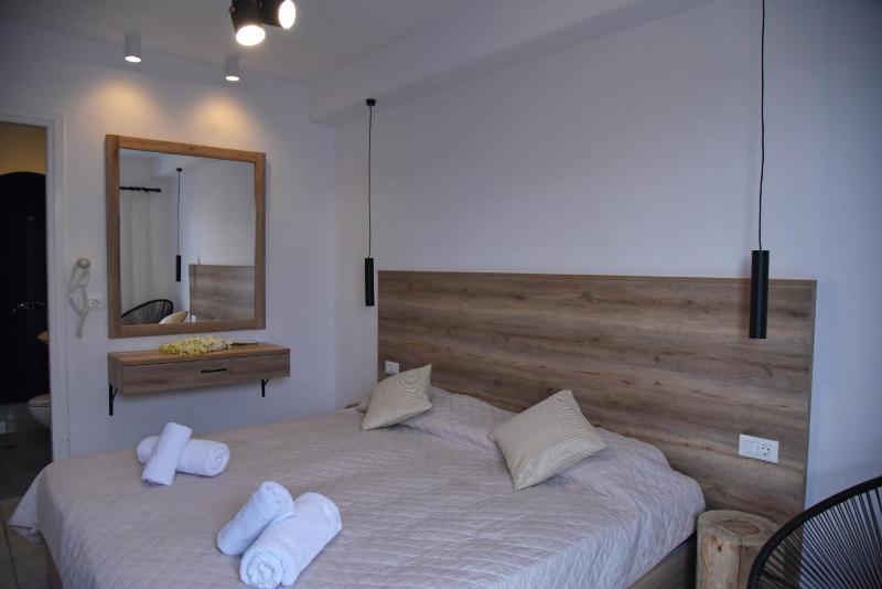 Double Room with Terrace image 3