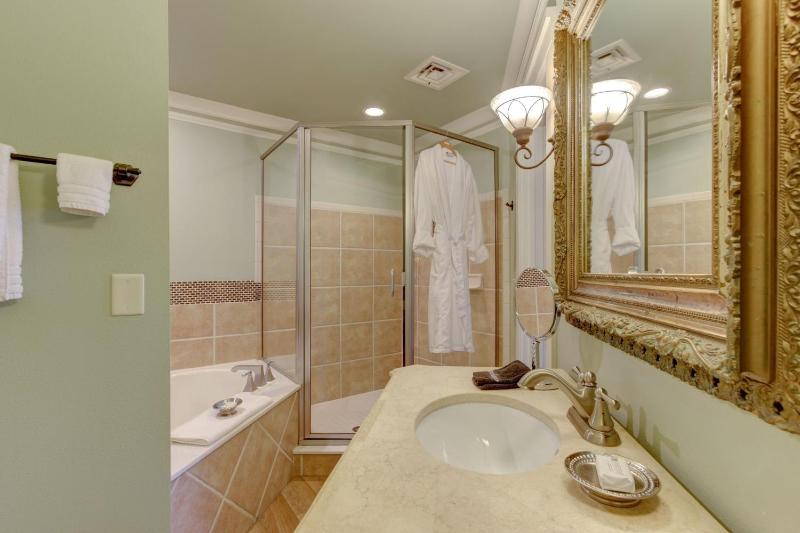 King Suite image 4