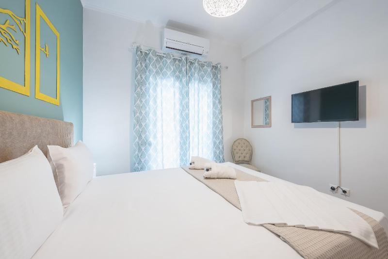 One-Bedroom Apartment image 2