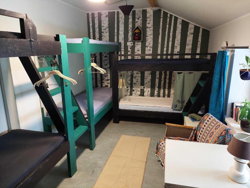Bed in 6-Bed Mixed Dormitory Room image 1