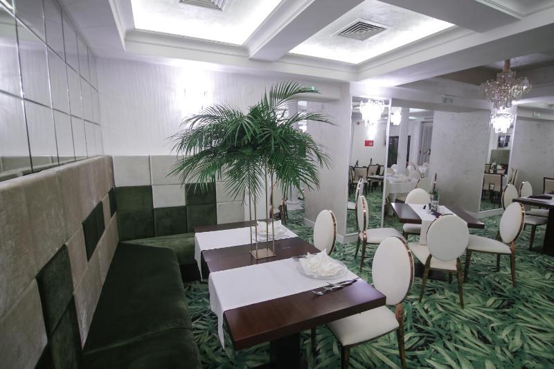 Hotel Relax Craiova - image 18