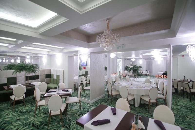 Hotel Relax Craiova - image 36