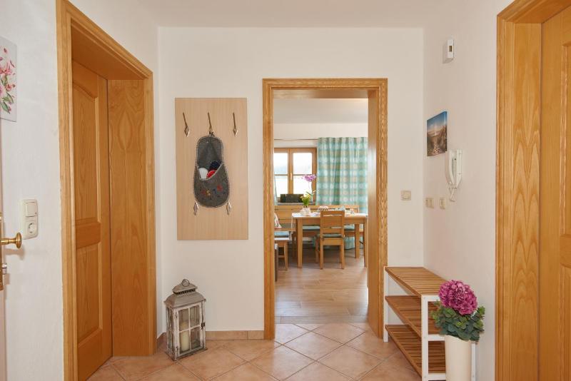 One-Bedroom Apartment image 4