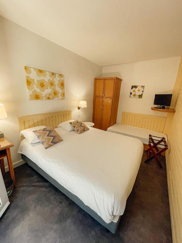 Garden Hotel Rennes Centre Gare - image 36