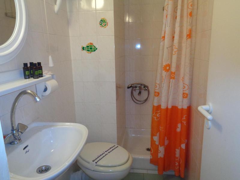 Family Apartment Two-Bedroom with Balcony and Sea View image 2