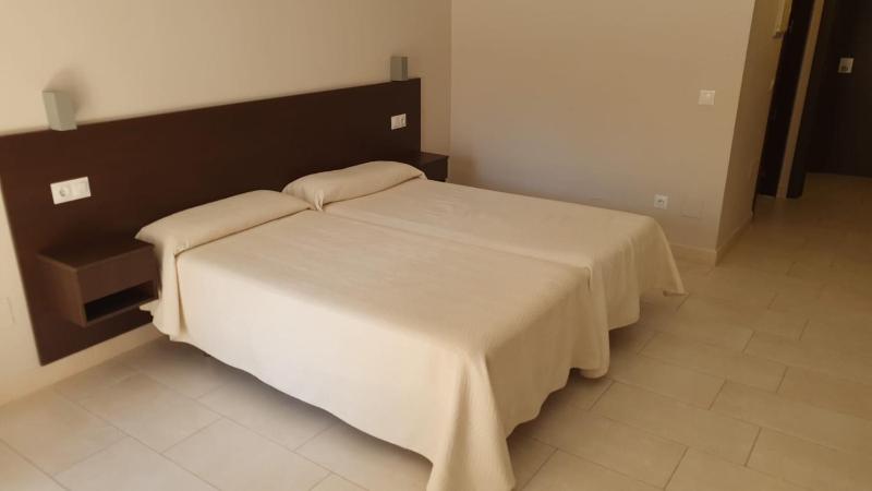 Quadruple Room image 2