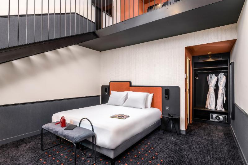 Privilege Junior King Suite image 1