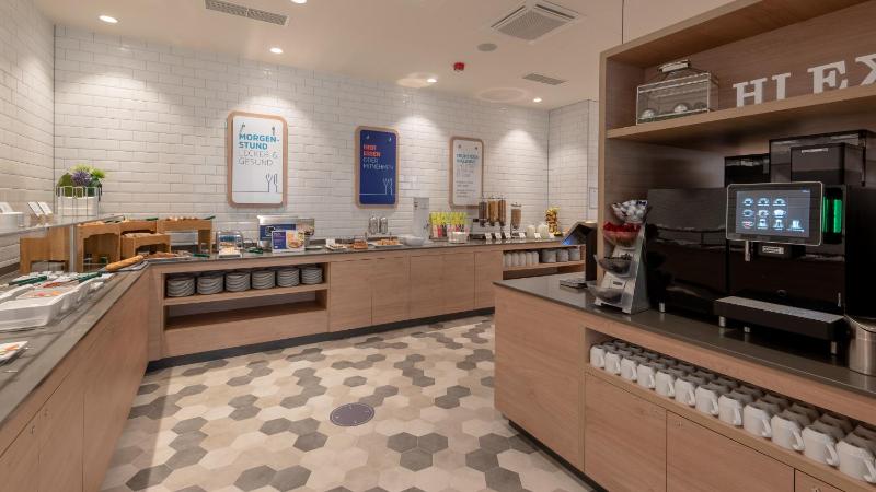 Holiday Inn Express Munich North By IHG - image 11