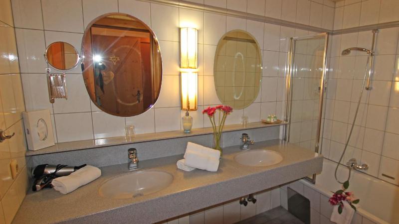 Comfort Double Room Without Balcony image 2