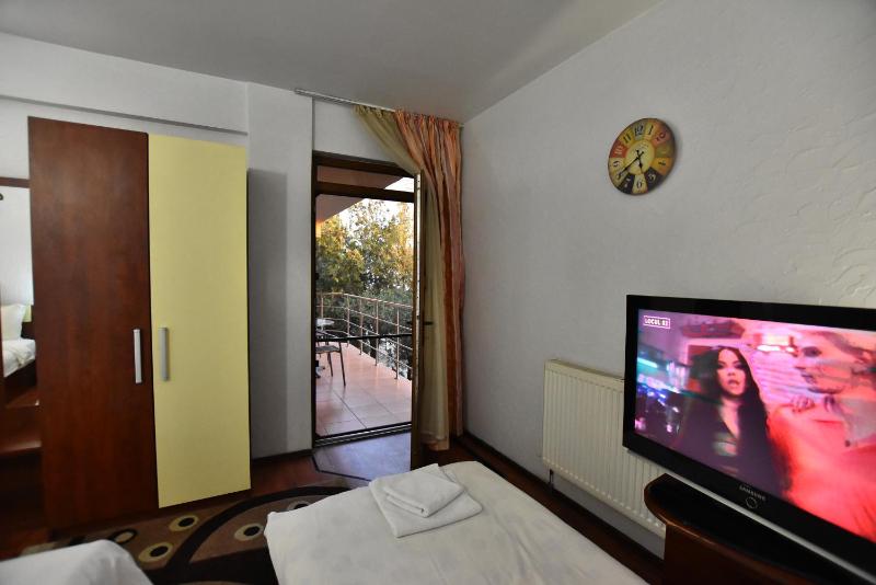 Hotel Euphoria - image 46