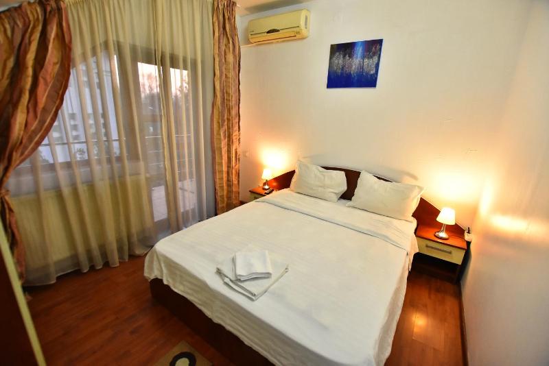 Hotel Euphoria - image 17