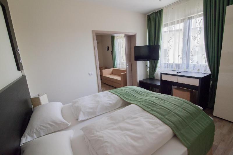 Suite image 3