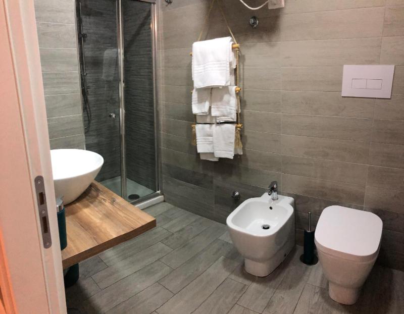 Superior Double Room image 3