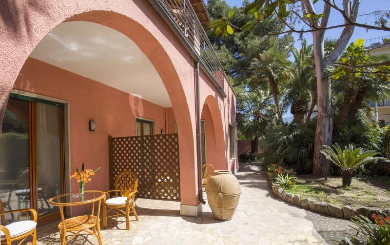 Villa Rosa Sorrento - image 31