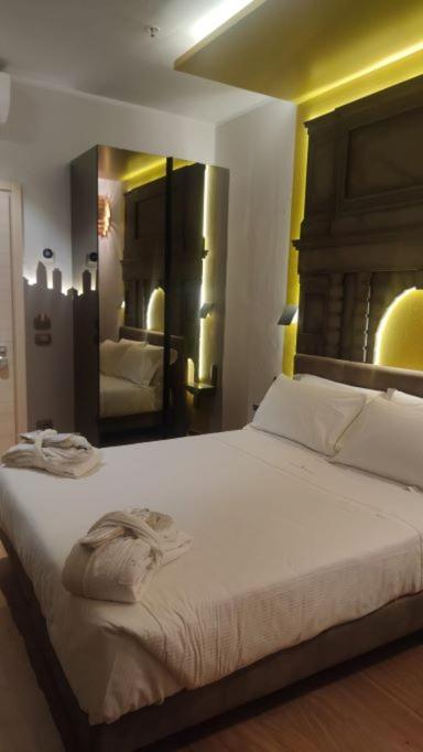 Superior Double Room image 4