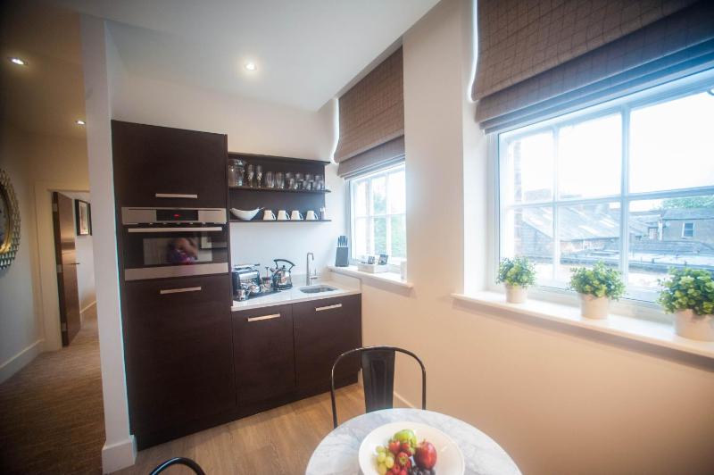 Studio Apartment image 1