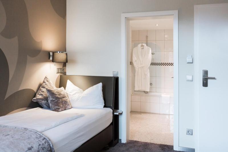 Classic Single Room image 1